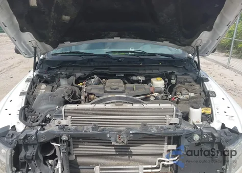 2016 Ram 2500 Tradesman из США, поврежденный, VIN 3C6UR5CL2GG102987